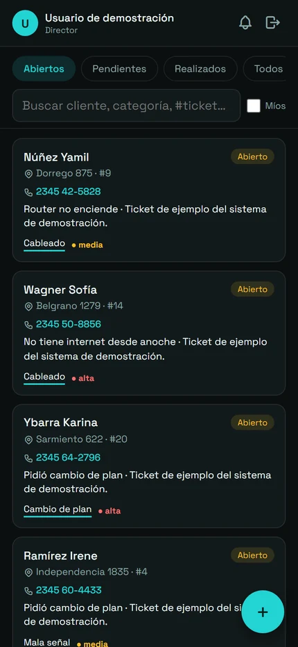 App del técnico: la lista de trabajos abiertos, cada uno con el domicilio, el teléfono del cliente, la categoría y la prioridad